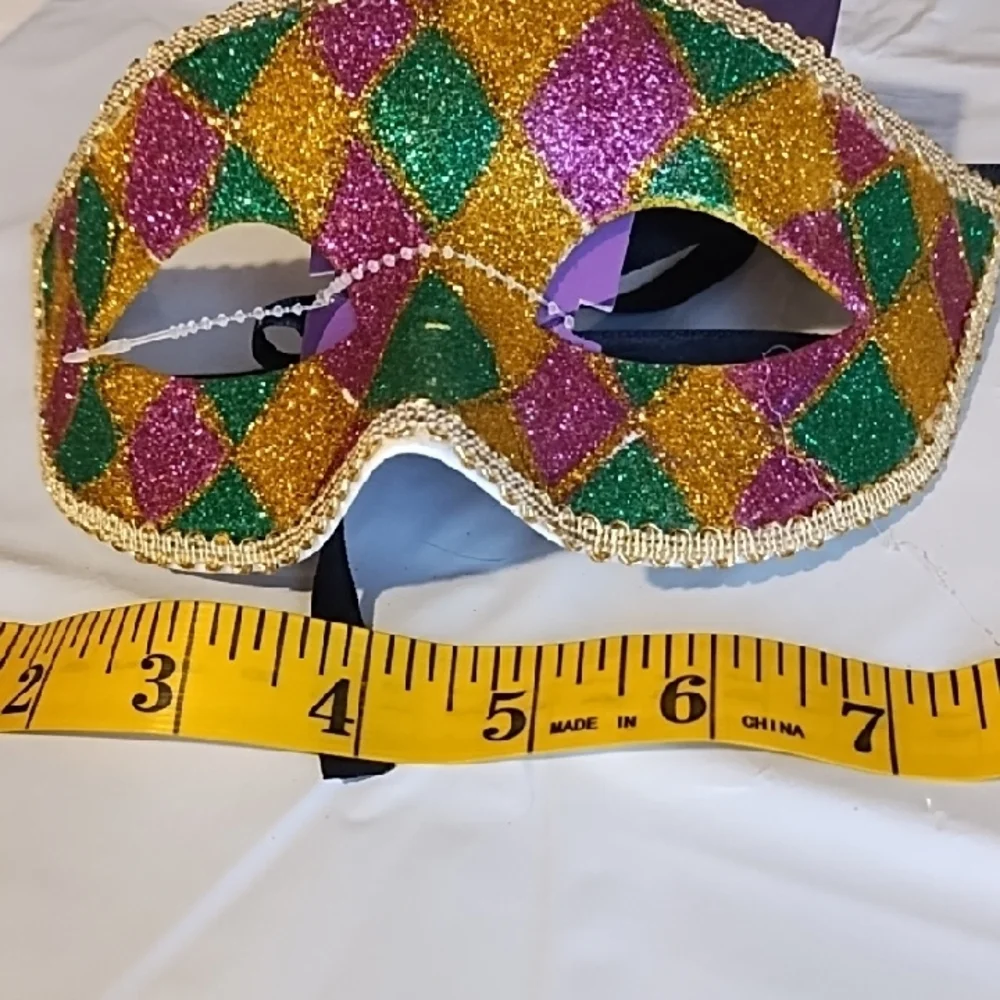 Mardi Gras NWT Colorful Glitter Masquerade Mask With Tie. I Have 2 Left. Pretty.